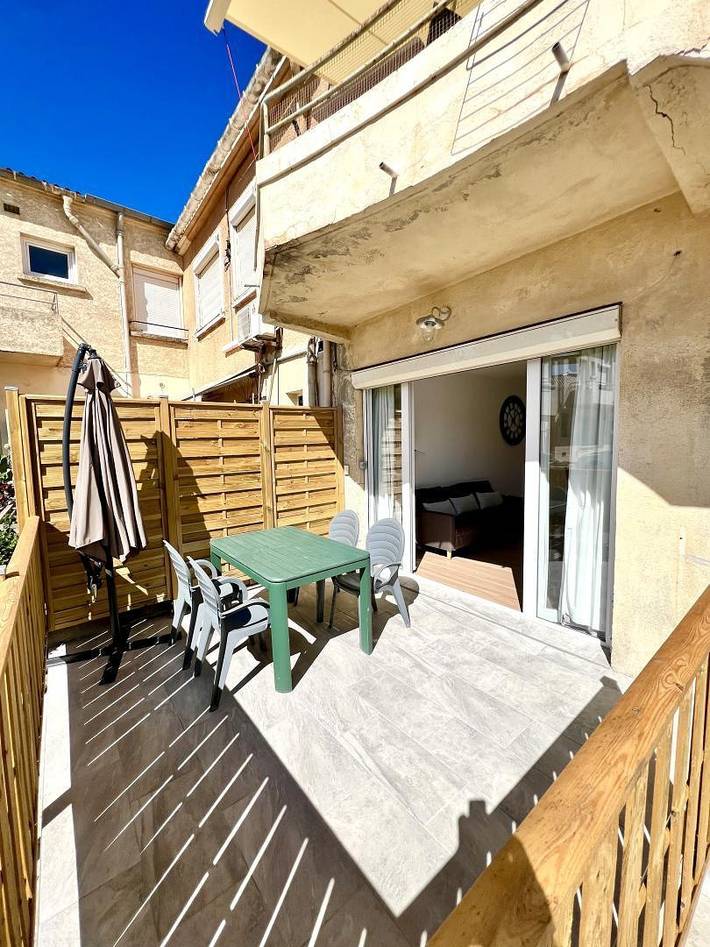 Gîte pour 4 personnes, avec Terrasse dans Narbonne Plage