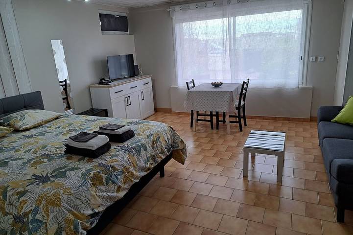 Gîte pour 2 personnes, avec terrasse et jardin à Saint-Aubin-sur-Mer (Calvados) - 2
