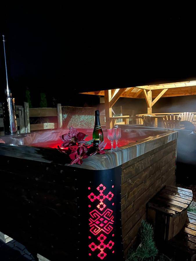 Mazury "Willa Ślimakowo" w Pasymiu jacuzzi, sauna, pomost, łódka, rower wodny wolne 28sier do1 wrz in Pasym, Mazury