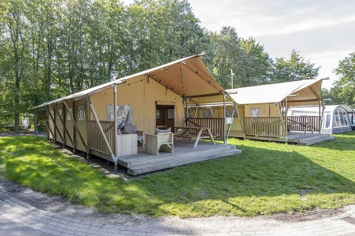 Ferienpark für 6 Personen, mit Balkon und Garten sowie Pool