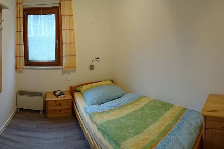 Ruhig, sonnig und strandnah gelegenes, kleines Einzelhaus. in Kieler Förde, Wisch