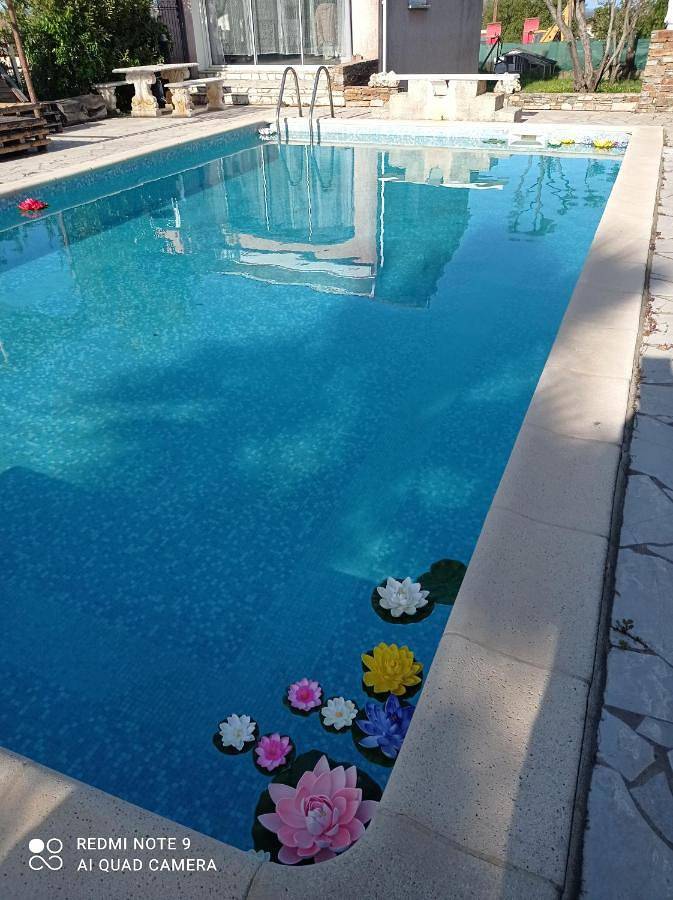 Appartement de vacances pour 2 personnes, avec piscine ainsi que terrasse et jacuzzi