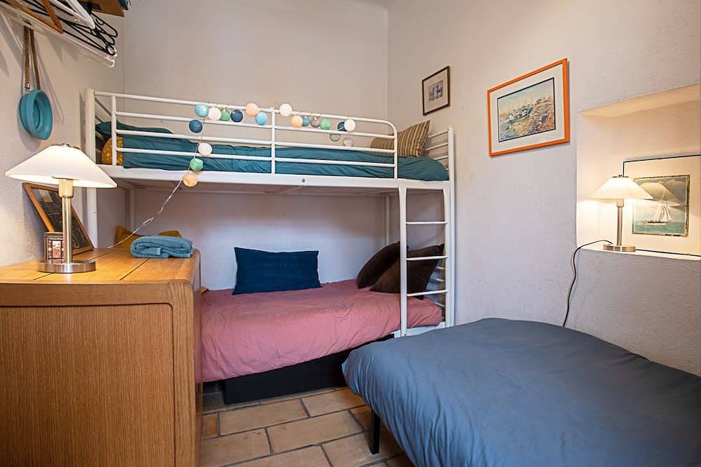 Ferienhaus 'La Maison et Son Jardin Clos' mit privater Terrasse und Wlan in Hyeres, Porquerolles