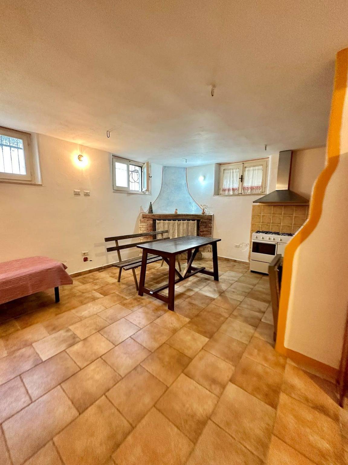 Entire apartment, Holiday apartment for 1 person with garden in Siniscola, Nuoro Province