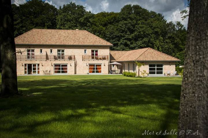 Chambre d’hôte pour 3 personnes, avec Balcon et Terrasse ainsi que Jardin et Vue