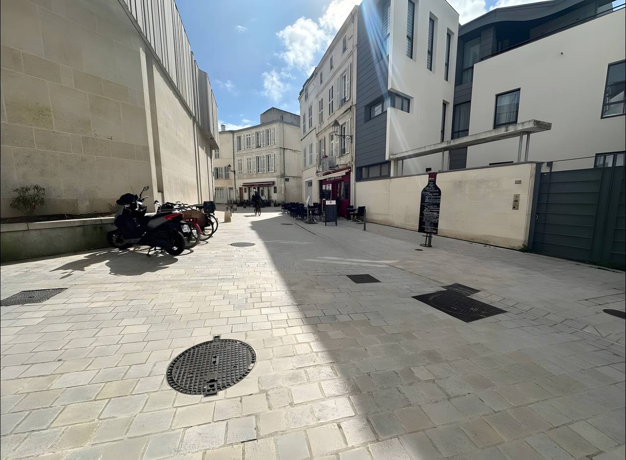 Le Repaire del Puerto: Alojamiento Único en el Corazón de la Acción in La Rochelle, Región de La Rochelle