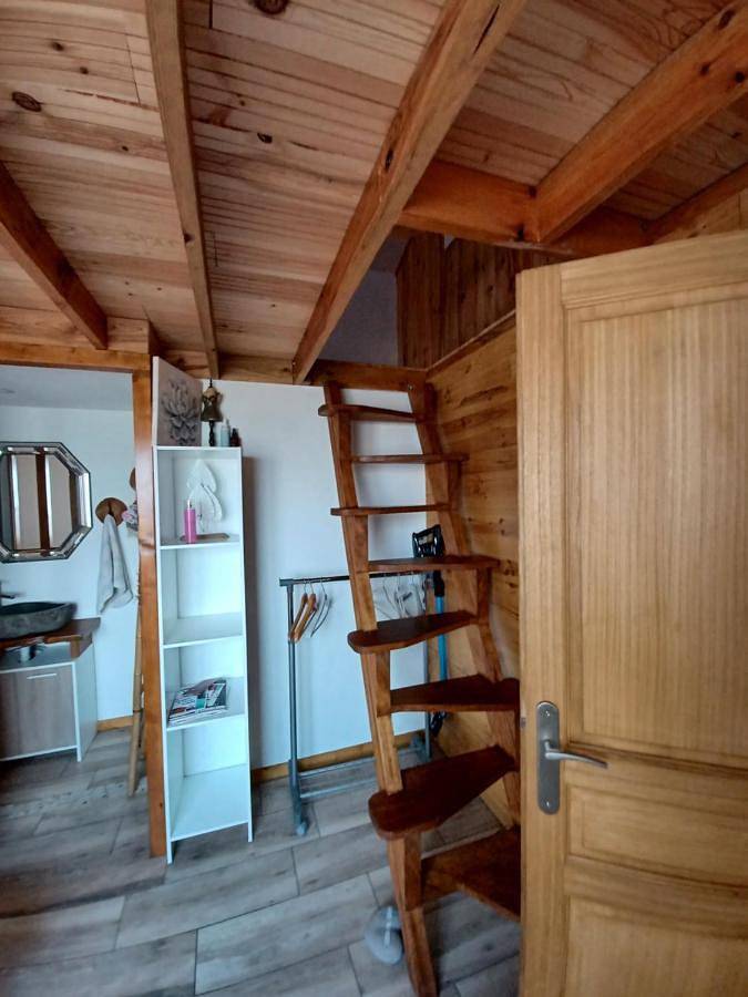 Two-Bedroom House in Bégaar, Région de Dax