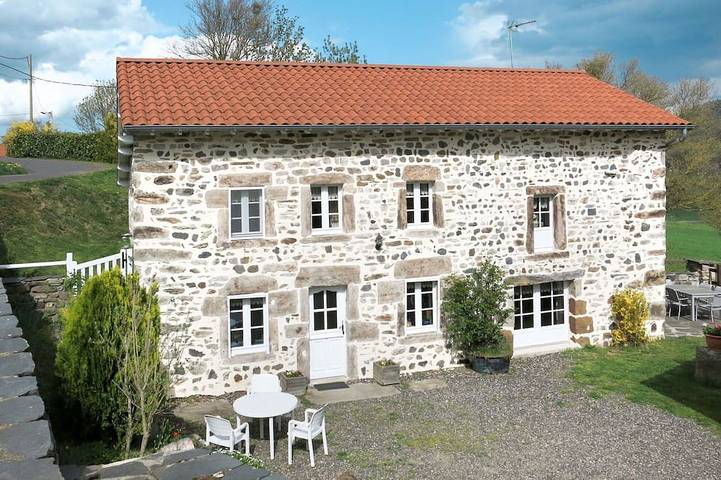 Location de vacances pour 6 personnes, avec jardin, animaux acceptés à Chamalières-sur-Loire