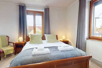 Gîte pour 7 personnes, avec jardin et balcon à Issenheim