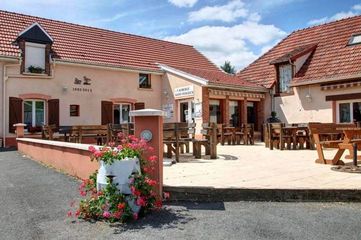 Hôtel pour 2 personnes, avec terrasse et jardin, animaux acceptés