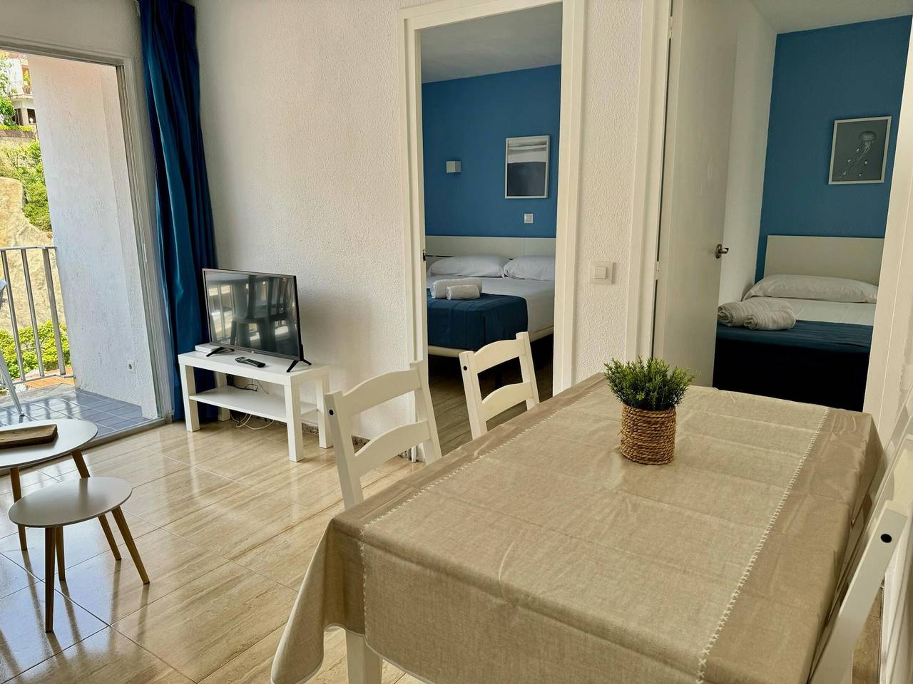 Ganze Wohnung, Familienfreundliches Apartment am Meer in Lloret de Mar mit Klimaanlage in Central Lloret de Mar, Lloret de Mar