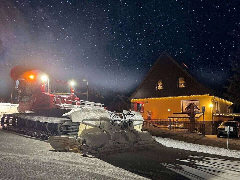 Holiday apartment directly on the ski slope in Oberwiesenthal, Ore Mountains