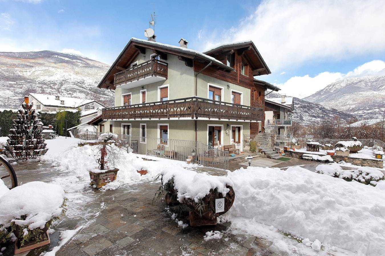 Appartamento intero, Appartamento 'Bilocale 4' con Vista Montagna, Terrazza in Comune e Wi-Fi in Gressan, Comune di Gressan