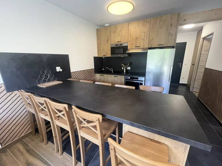 Gîte pour 10 personnes, avec terrasse à Laveissière - 4