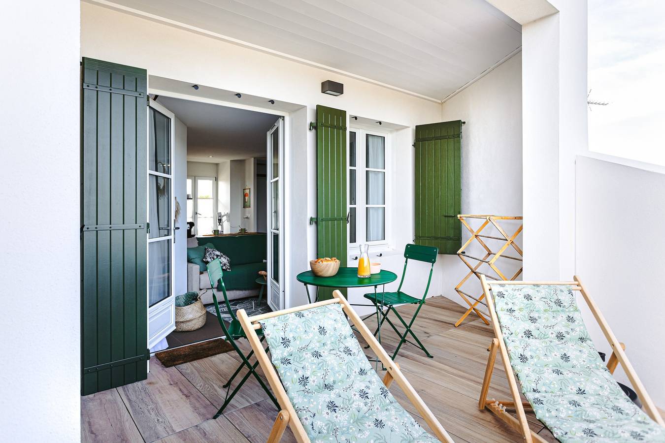 Ganzes Studio, Studio La Terrasse mit Meerblick, privater Terrasse und Wlan in Rivedoux-Plage, Ile de Re