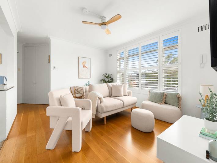 Apartamento entero, Luminoso piso de 2 dormitorios con balcón en Vaucluse in Sídney, Nueva Gales del Sur