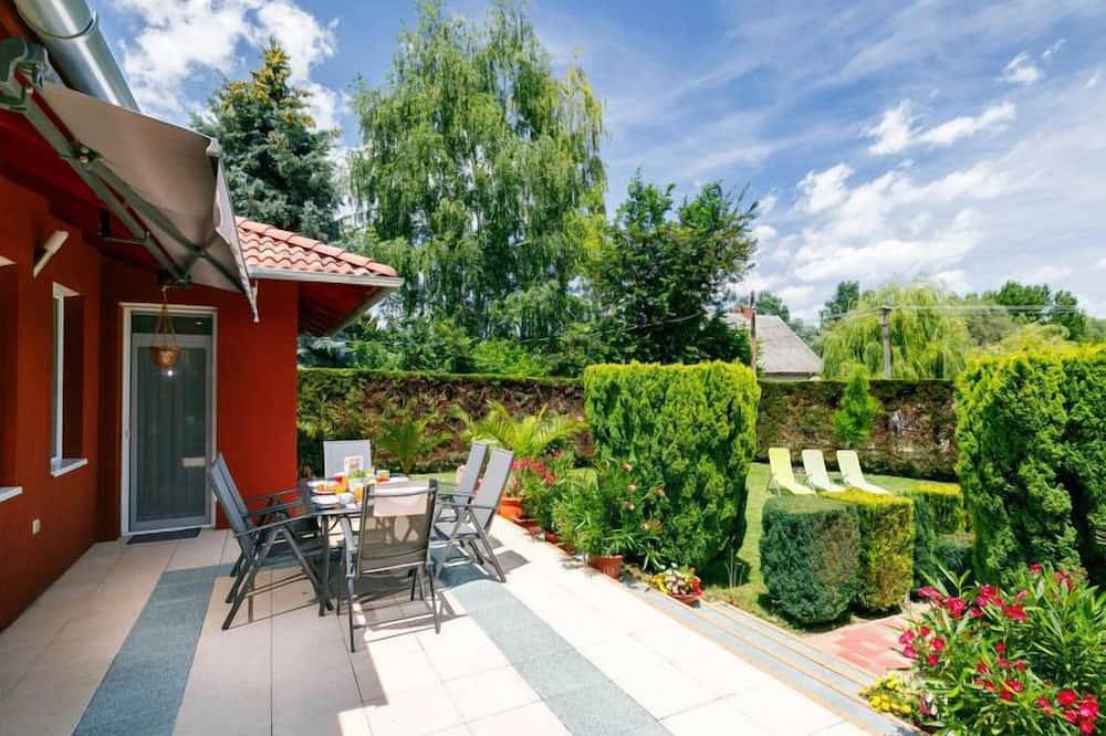 Sunshine by Interhome in Balatonszemes, Plattensee Südufer