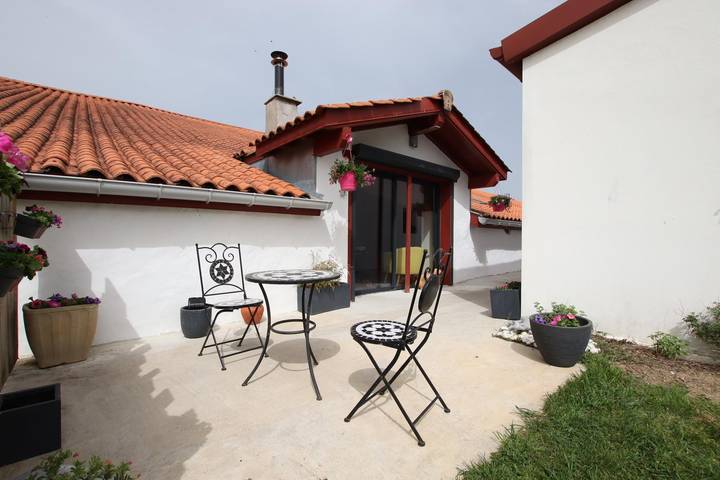 Gîte pour 2 personnes, avec terrasse en Pyrénées-Atlantiques - 2