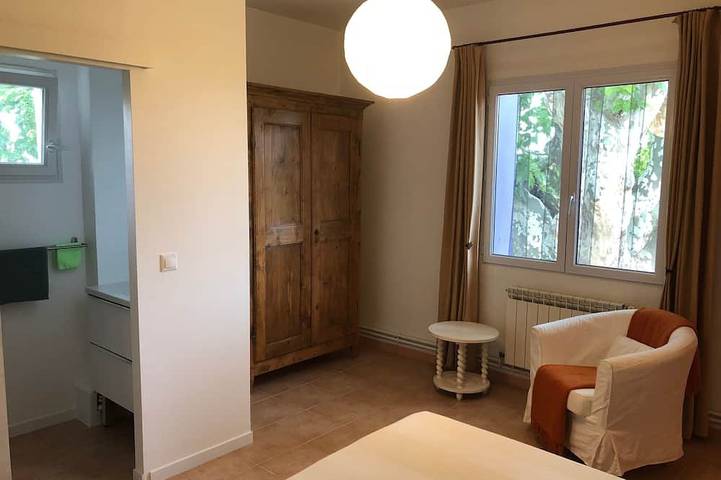 Location de vacances pour 6 personnes, avec terrasse à Saint-Laurent-d'Aigouze - 4