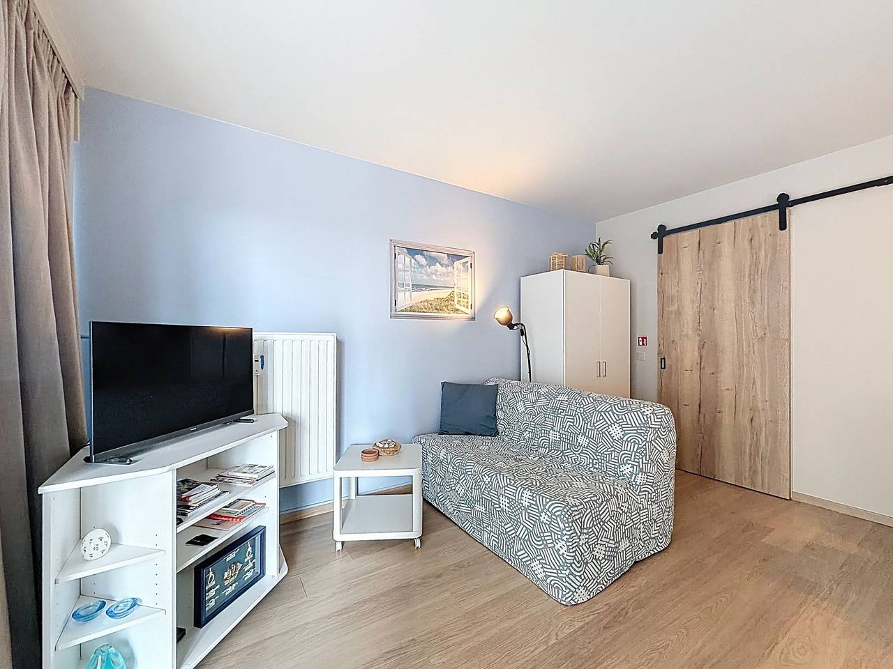 Entire apartment, Blue Sand I with lateral sea view in Blankenberge, Belgian Coast