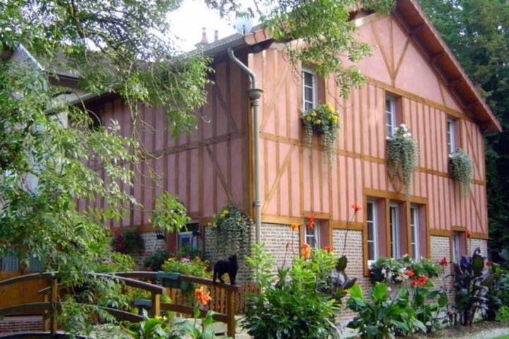 Gîte pour 8 personnes, avec jardin