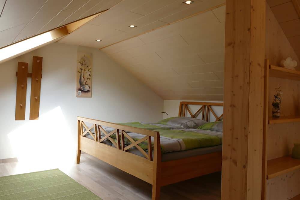 Ganze Wohnung, Ferienwohnung Lichtblick   ,  in der Nähe des Europaparks Rust in Friesenheim, Mittlerer Schwarzwald