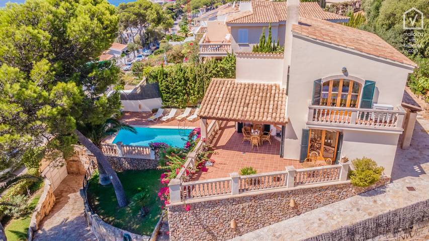 Tres Pinos para 6 con piscina en Alcanada / Alcudia in Alcanada, Alcúdia