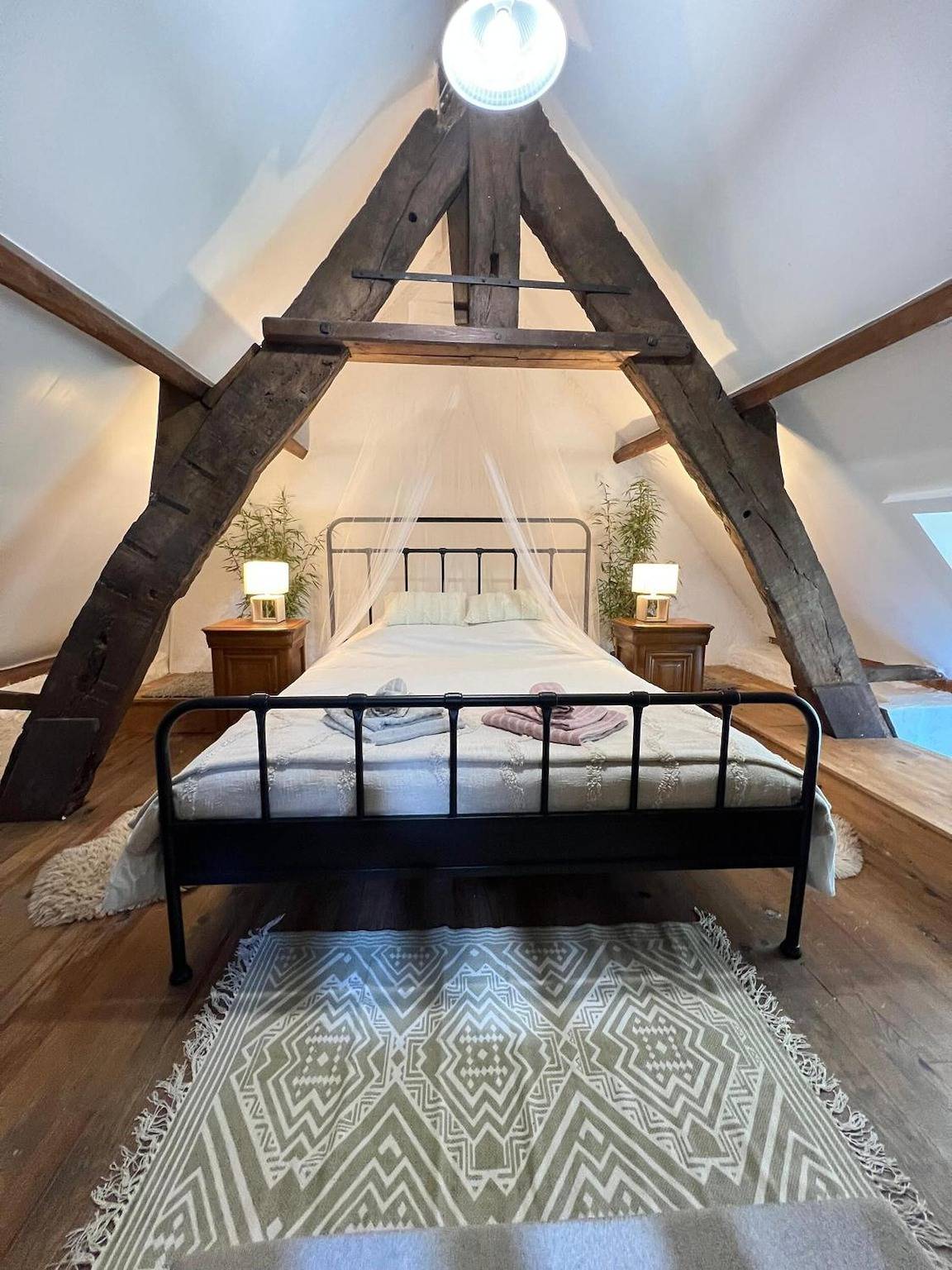 Apartamento 'Maison Lafosse' con terraza y jardín compartidos in Saint-Côme-du-Mont, Región de Saint-Lô