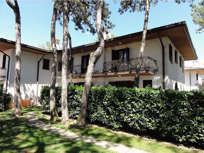 Ferienwohnung für 6 Personen, mit Balkon und Garten in Bibione