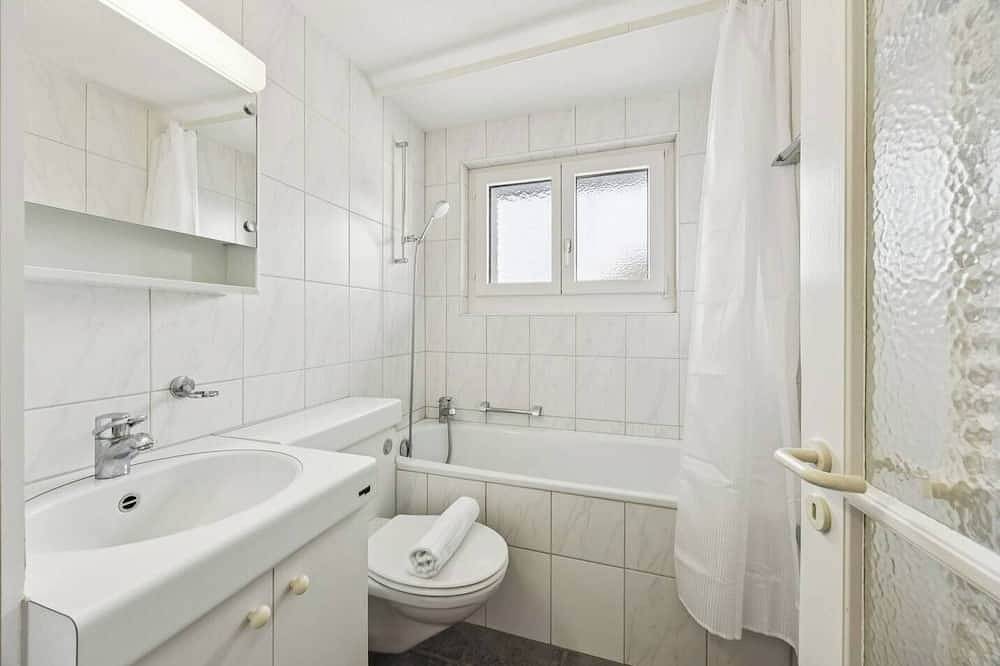 Wifi / Smart Tv / City Centre / Queen Bed - Cr 18 in Zurigo, Distretto di Zurigo