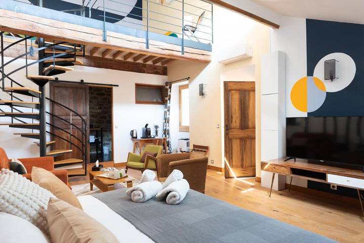 Casa de huéspuedes para 4 personas, con sauna además de jacuzzi y terraza - 1