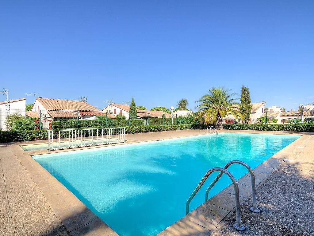 Apartamento vacacional entero, Excelentes prestaciones para esta moderna casa con piscina in Saint-Cyprien-Plage, Saint-Cyprien
