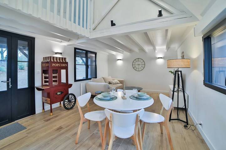 Location de vacances pour 3 personnes, avec jardin à Baden (France)