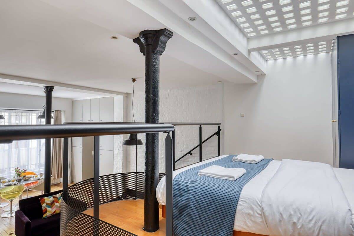 Appartement entier, Trendy & Cosy Loft - Paris 10 - Mid-term in Paris 10e Arrondissement, Paris