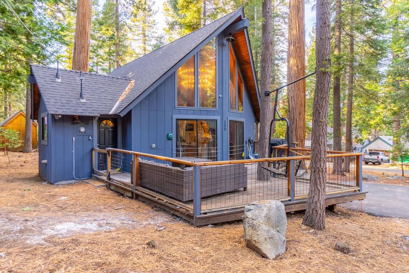 Entire apartment, West Shore Tahoe Cabin - Loft Movie Nights  Pets in Tahoma, Placer County