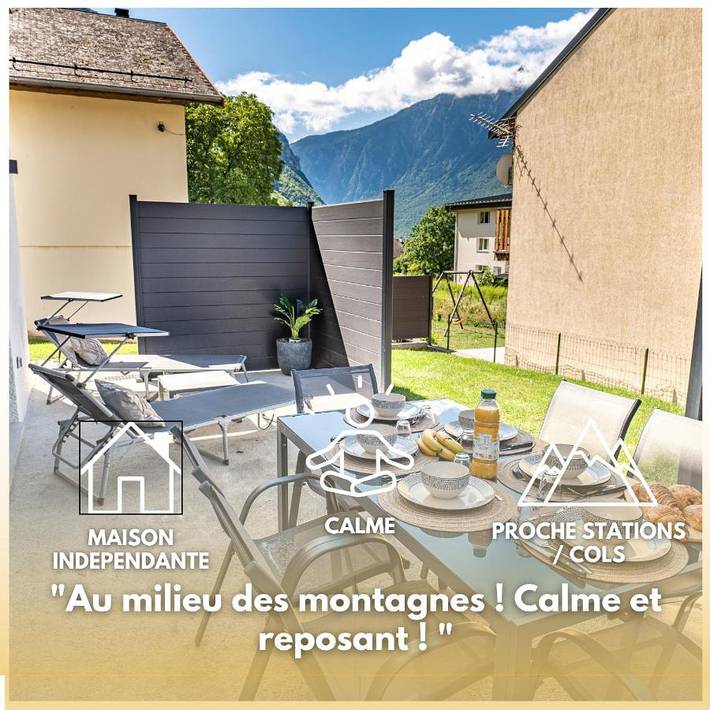 Location de vacances pour 6 personnes, avec Terrasse ainsi que Jardin et Vue à Saint-Avre
