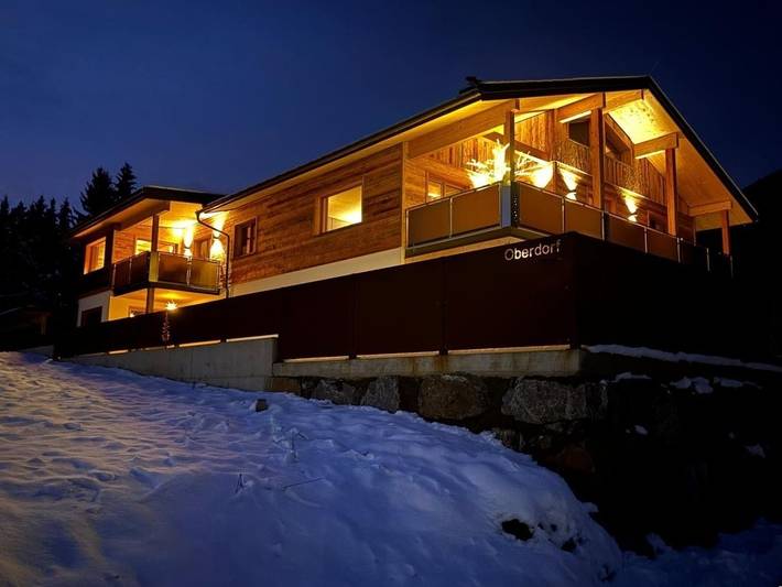 Vakantiehuis voor 4 personen, with Balkon and Terras as well as Sauna and Uitzicht in Weissensee