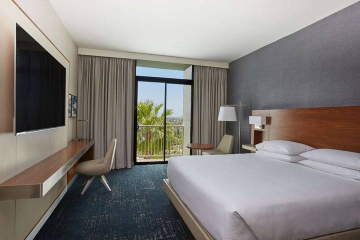 Apartamento para 2 personas, con piscina además de jacuzzi y jardín en Newport Beach