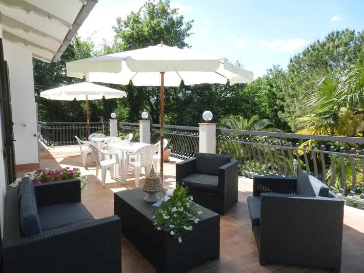 Alojamiento y desayuno para 2 personas, con vistas y jardín, Familias con niños - 1