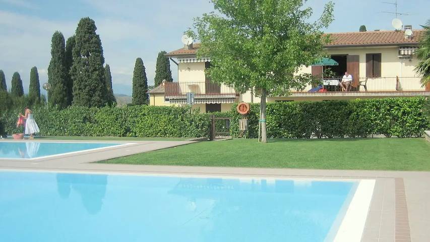 Ferienhaus für 4 Personen, mit Pool und Garten