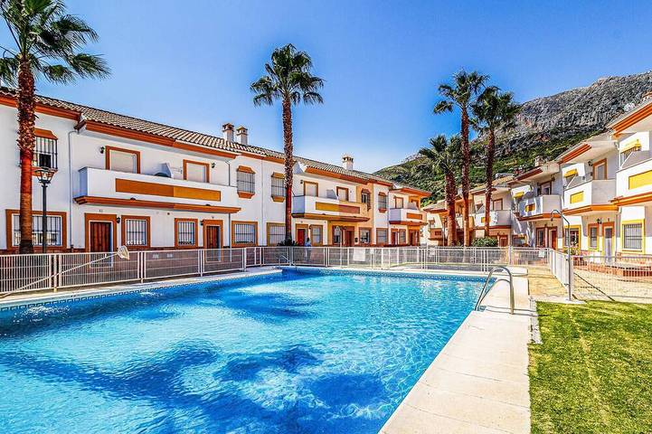 Ferienhaus für 6 Personen, mit Garten und Pool - 1