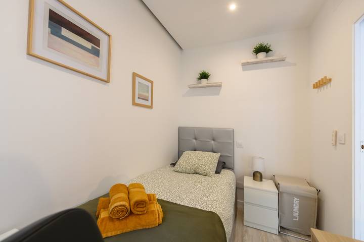 Apartamento vacacional entero, M Oruro: Habitación con confort y esenci in Madrid, Área Metropolitana de Madrid
