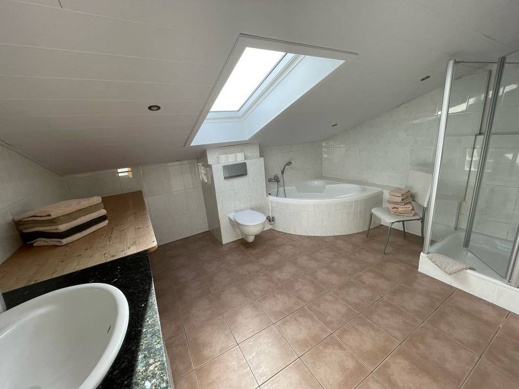 Ganze Ferienwohnung, Appartement 3 in Rohrdorf, Chiemgauer Alpen
