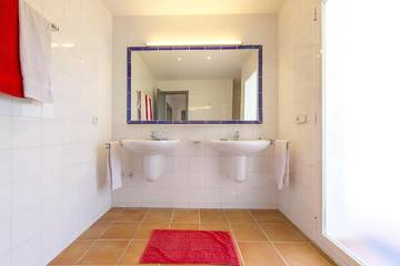Apartment for 3 People in Santa Eulària des Riu, East Ibiza, Photo 3