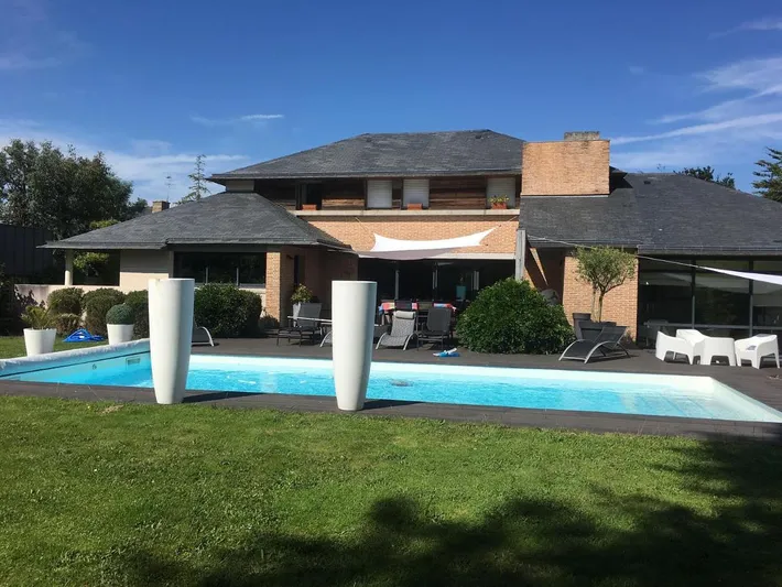 Chalet para 11 personas, con piscina y jardín - 1