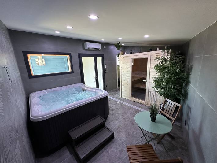 Gîte pour 14 personnes, avec Jacuzzi et Sauna à Dommartin-lès-Remiremont - 4