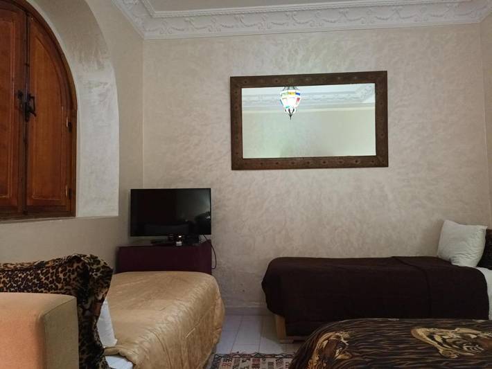 Chambre d’hôte pour 3 personnes, avec jardin ainsi que jacuzzi et bassin pour enfant, adapté aux familles à Marrakech - 4