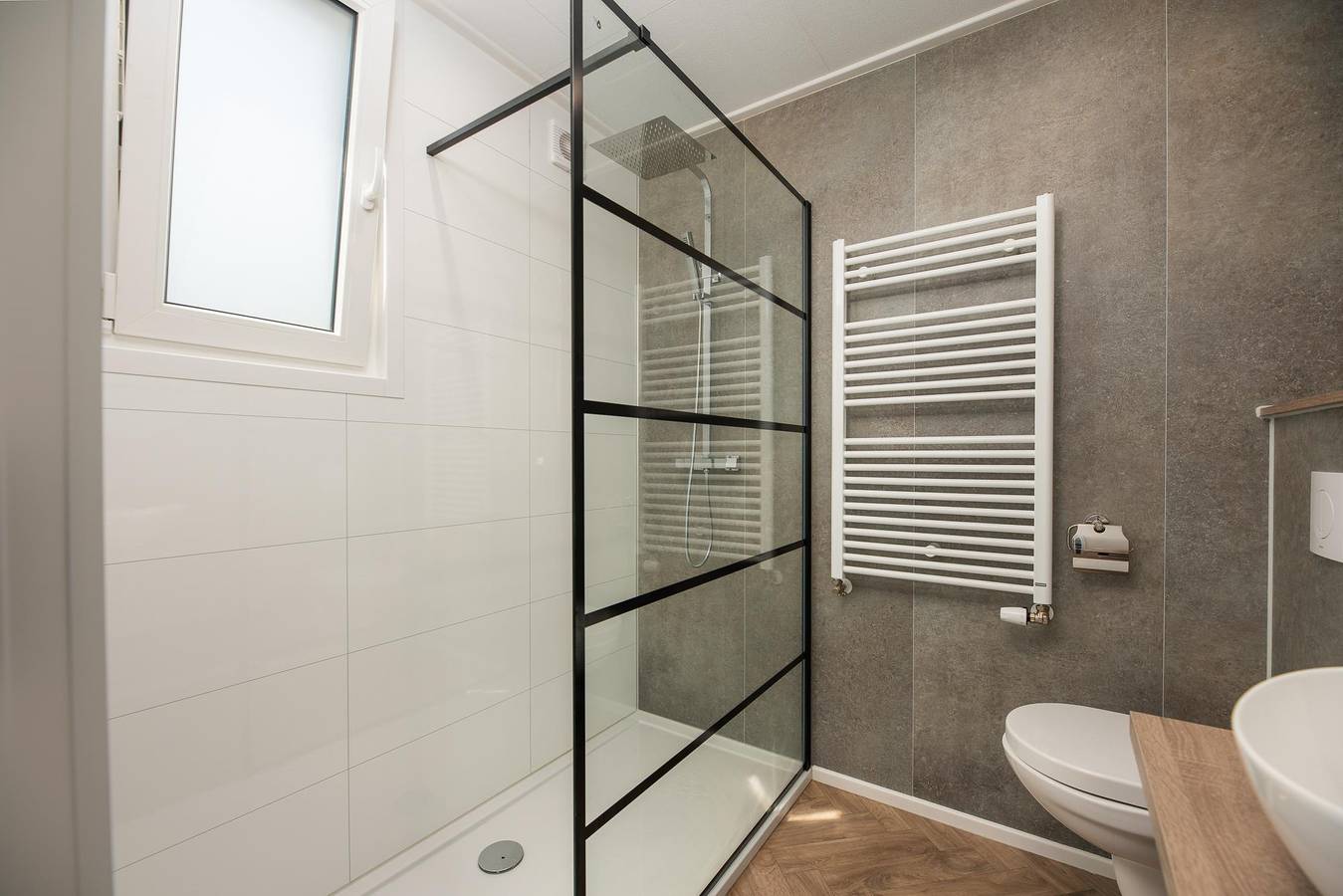 Vakantiepark Mölke — Happy Oak Lodge | Twee ensuite badkamers | 4 pers. in Sallandse Heuvelrug