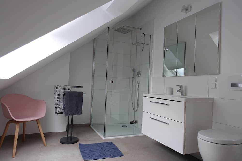 Ganze Wohnung, Tolle Wohnung mit großem Sonnen-Balkon und Siebengebirgsblick in Wachtberg, Rhein-Sieg-Kreis