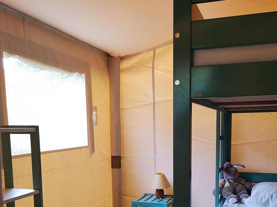 Camping Le Ragis - Albergue 4 personas - Lodge Safari "sin agua" 2 habitaciones 4 pers in Challans, Valle del Loira